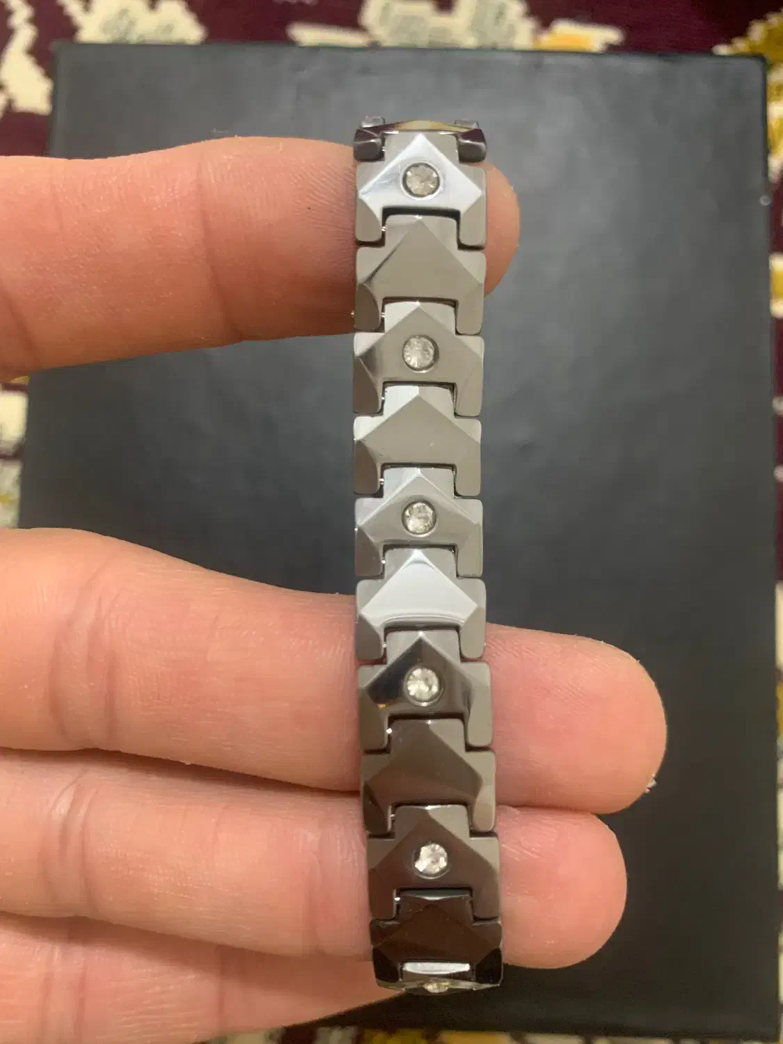 دستبند مغناطیسی|جواهرات|ارومیه, |دیوار