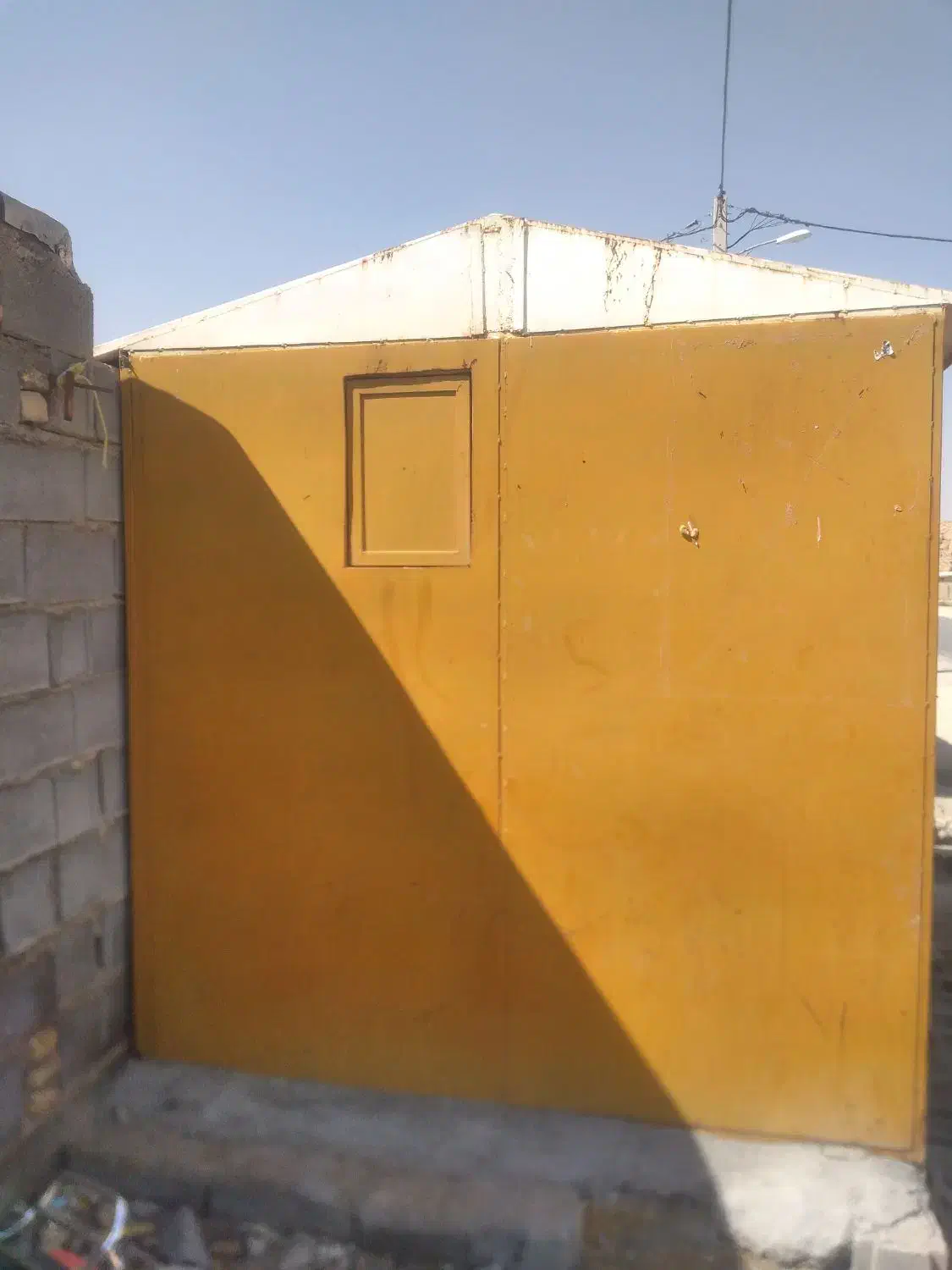 فروش یک دکه به متراژ ۲متر در ۳متر وزن ۹۷۰ کیلو|فروش مغازه و غرفه|ارسنجان, |دیوار