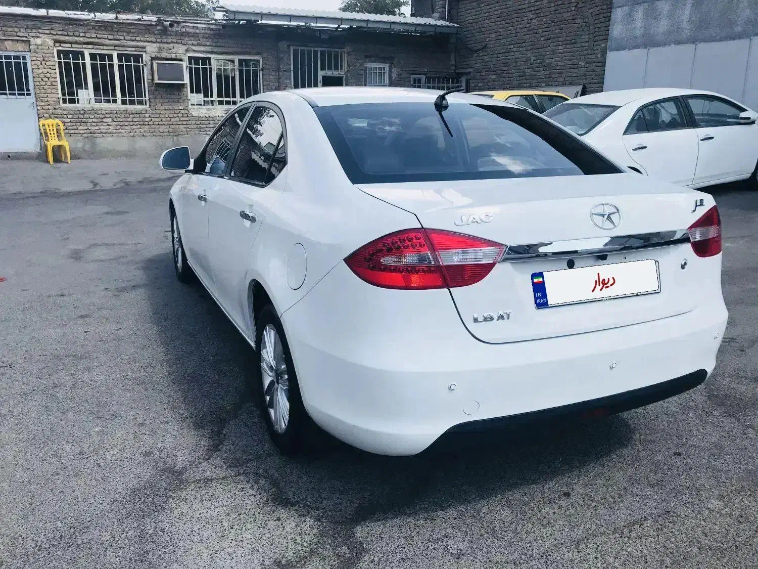 جک جی ۵ اتومات ۱۸۰۰|خودرو سواری و وانت|تبریز, |دیوار