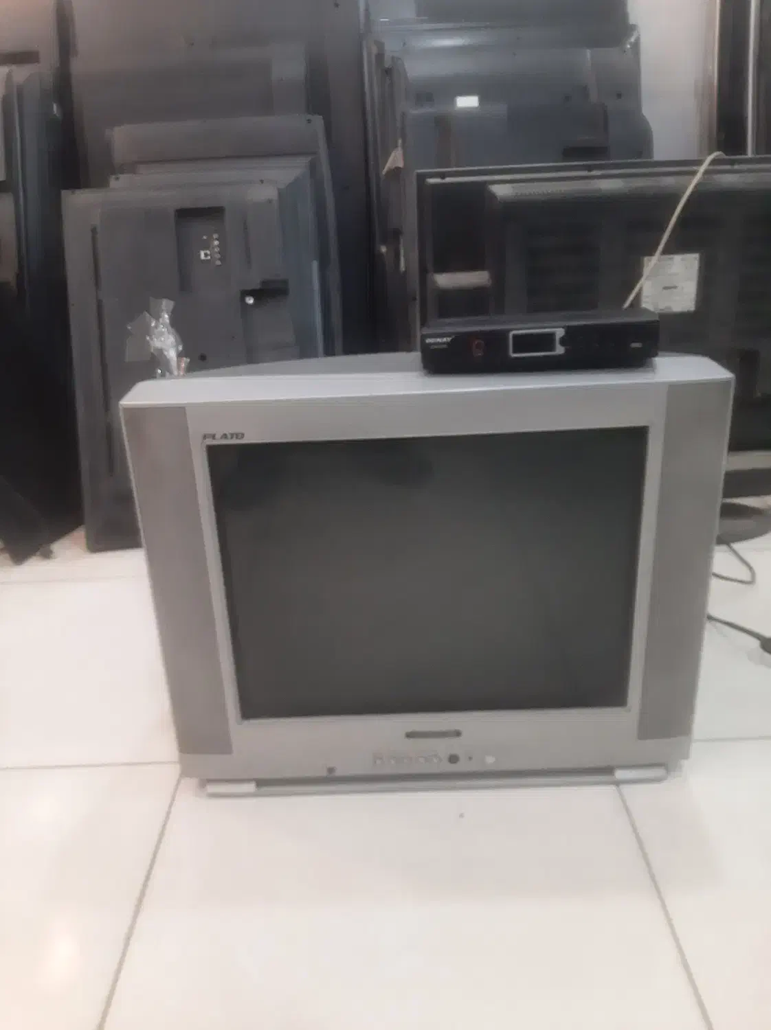 تلویزیون صنام ۲۱ اینچ|تلویزیون و پروژکتور|کاشان, راوند|دیوار