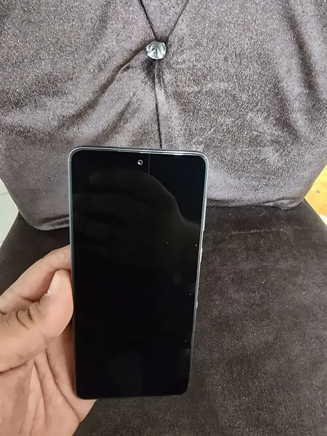 گوشی A73 بسیار تمیز کم کارکرد|موبایل|جهرم, |دیوار