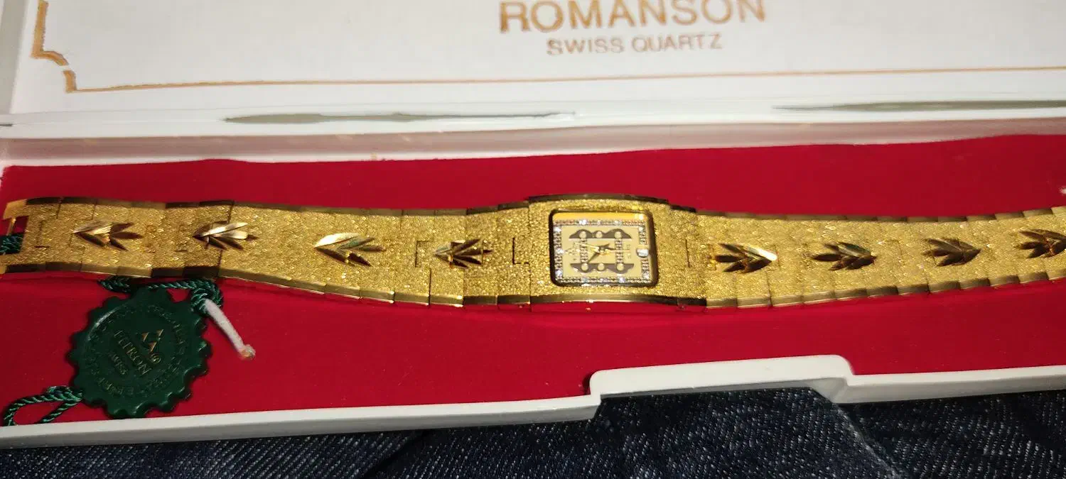 ساعت رومانسون اصلی نو|ساعت|سمنان, |دیوار