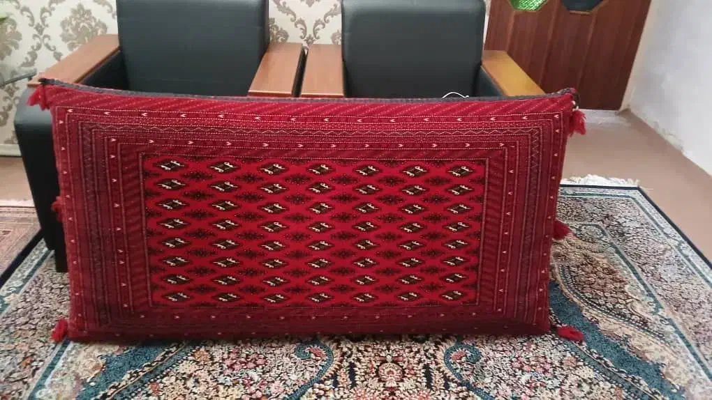 یک جفت پشتی کاملا نو|پشتی|سمنان, |دیوار