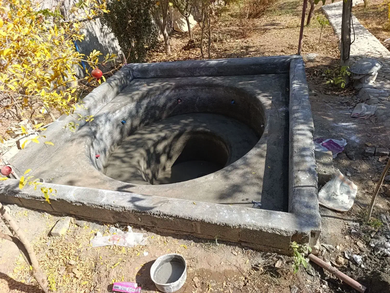 سیمانکاری دیوار حیاط چاله آسانسور و سوله های شرکتی|خدمات پیشه و مهارت|آبیک, |دیوار