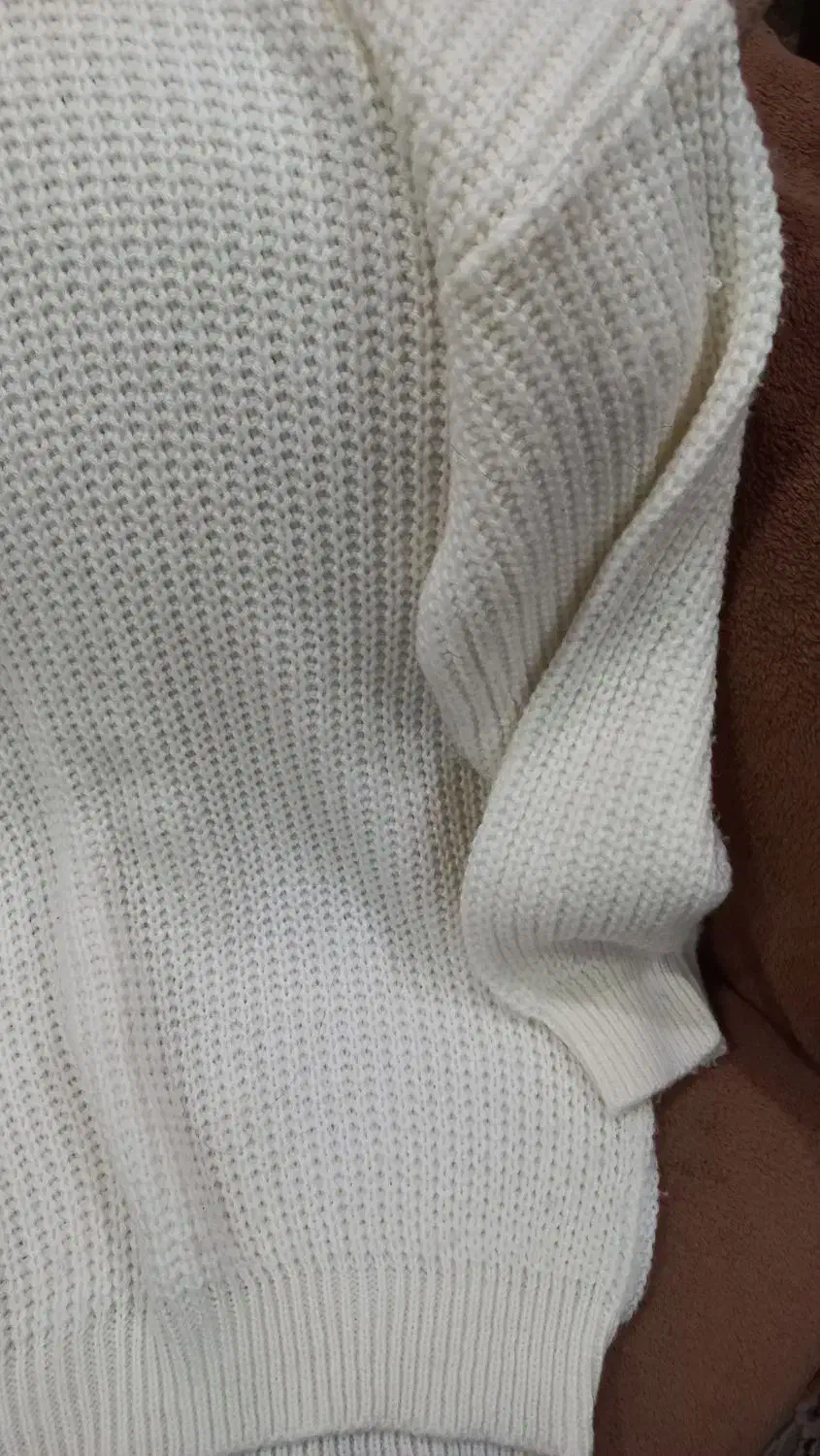 بافت شیری رنگ|لباس|فولادشهر, A2|دیوار