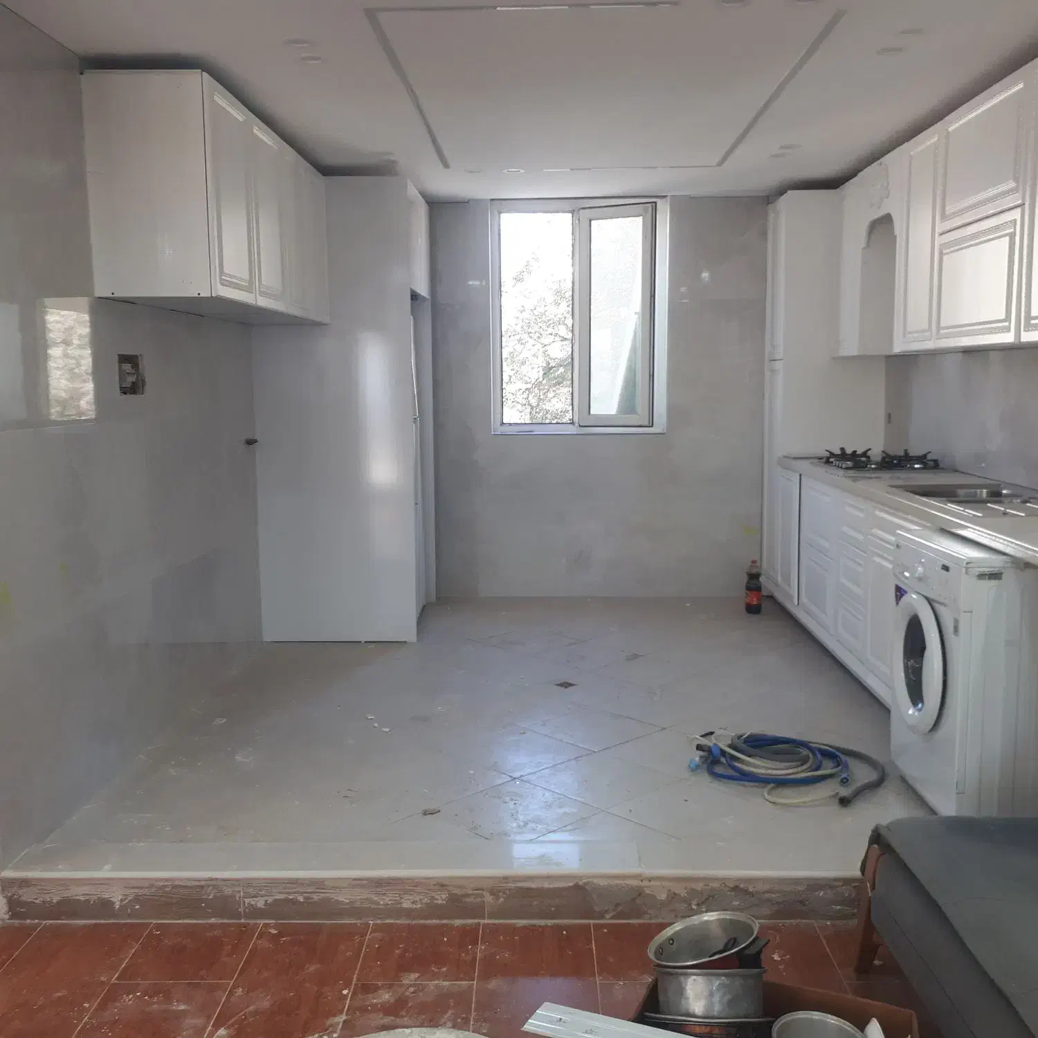 نیاز مند شاگرد کاشی کار|استخدام معماری، عمران و ساختمانی|مینودشت, |دیوار