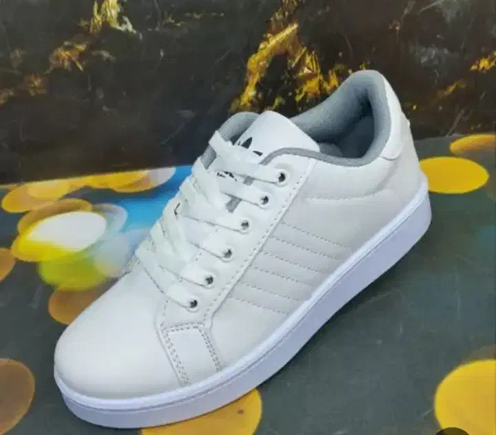 کتونی ضدآب آلستارآدیداس|کیف، کفش، کمربند|اردبیل, |دیوار