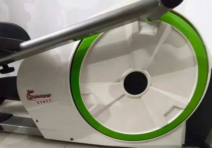 الپتیکال کراس در حد نو (اسکی فضایی)|تجهیزات ورزشی|تهران, اوین|دیوار