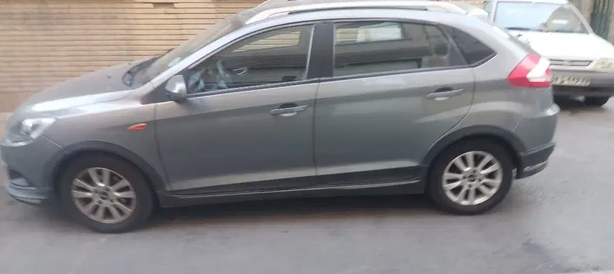 ماشین ام وی ام 315تمیز|خودرو سواری و وانت|تهران, بلوار کشاورز|دیوار