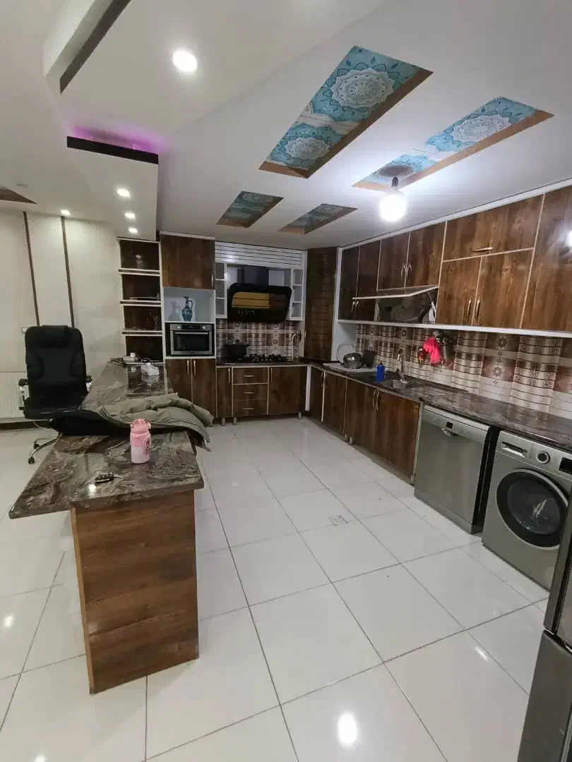 فروش تک واحدی واقع در فرگاز|فروش آپارتمان|شیراز, فرگاز|دیوار