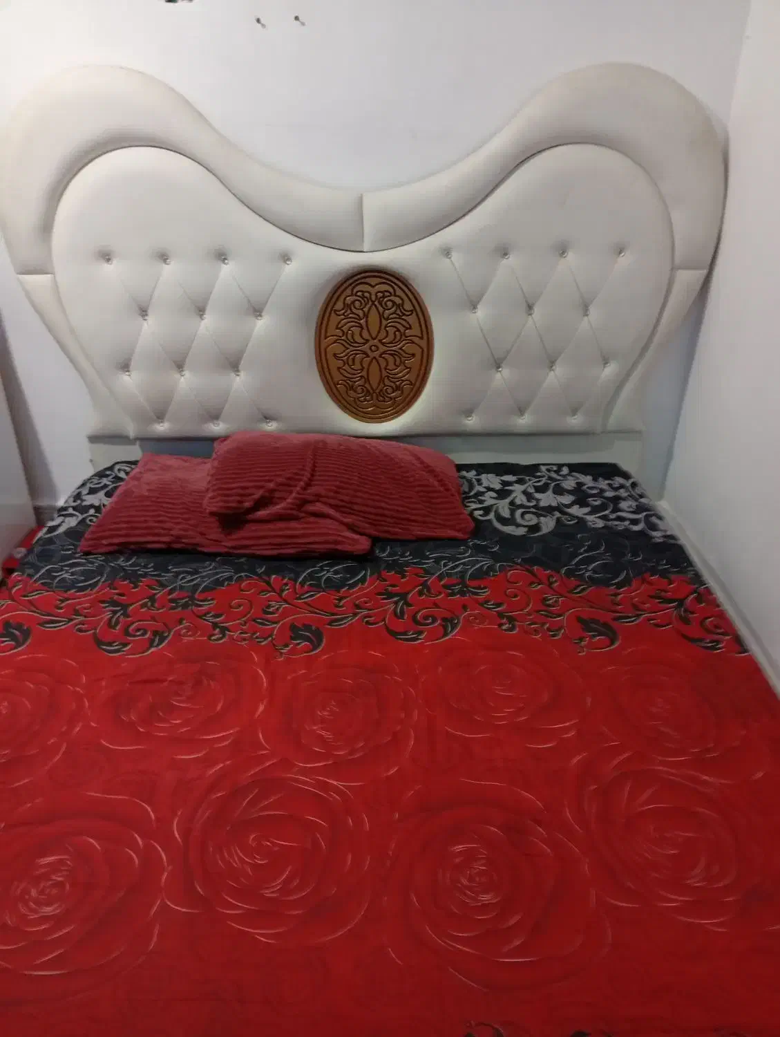 تخت دونفر|تخت و سرویس خواب|کارون, |دیوار