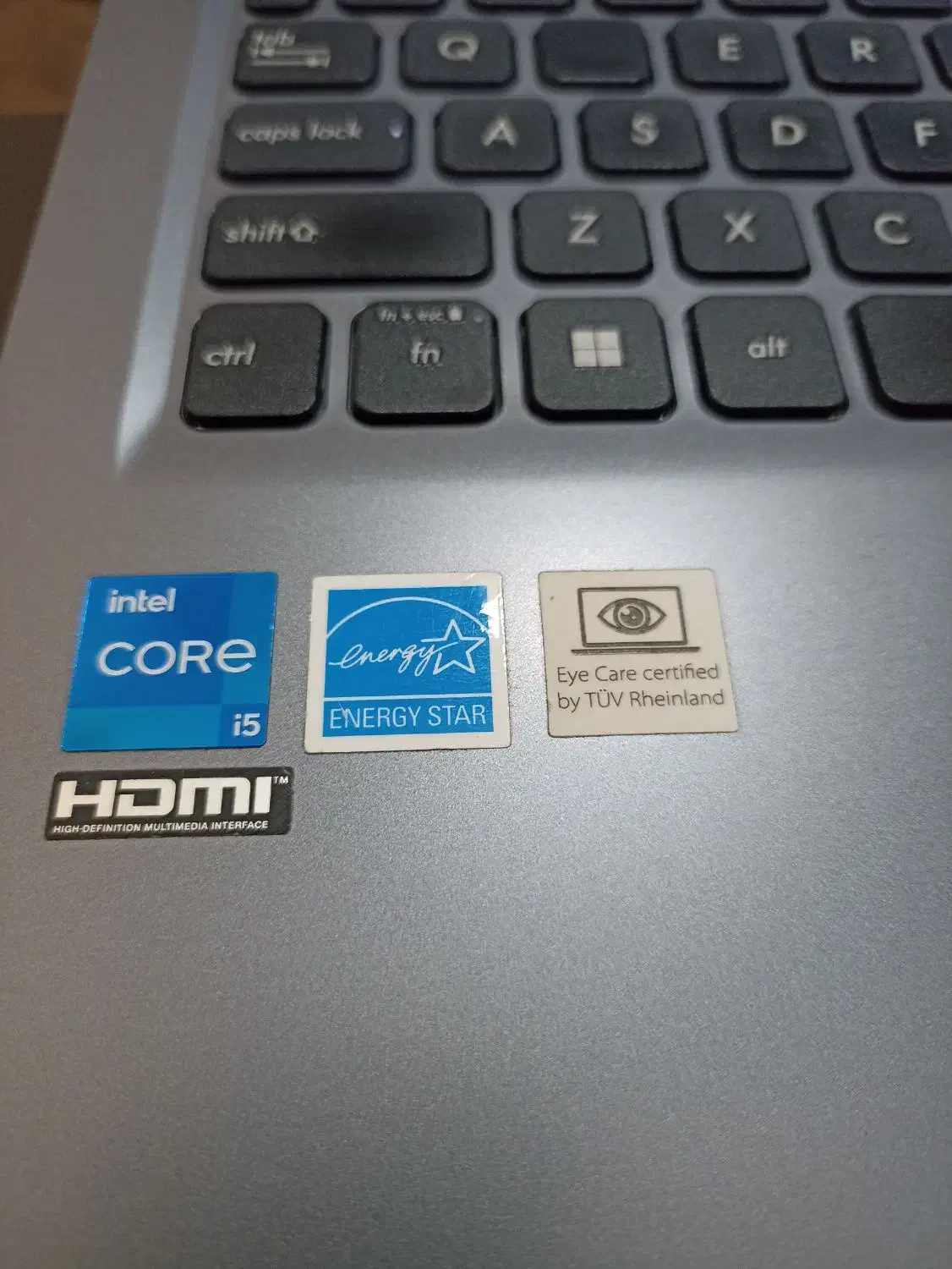 Asus VivoBook Cori5 nasl 11 کارتن  دفترچه|رایانه همراه|اصفهان, آهنگران|دیوار