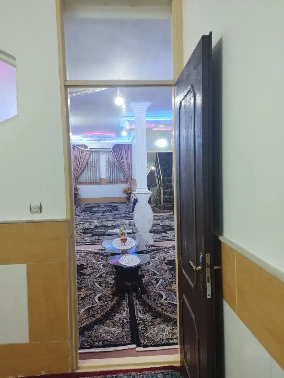 خانه ویلایی سه طبقه|فروش خانه و ویلا|قم, وادی السلام|دیوار
