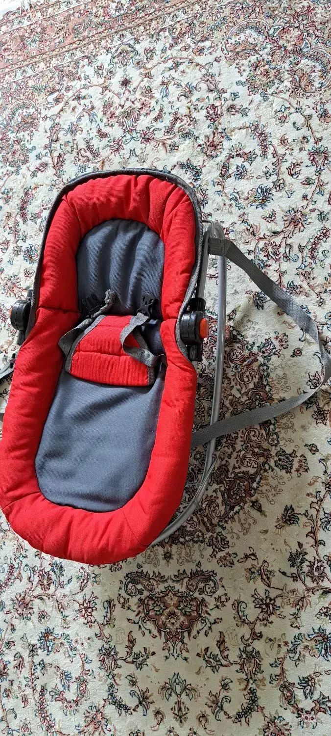 یه سری وسیله نوزاد و کودک|اسباب و اثاث بچه|لاهیجان, گلستان|دیوار