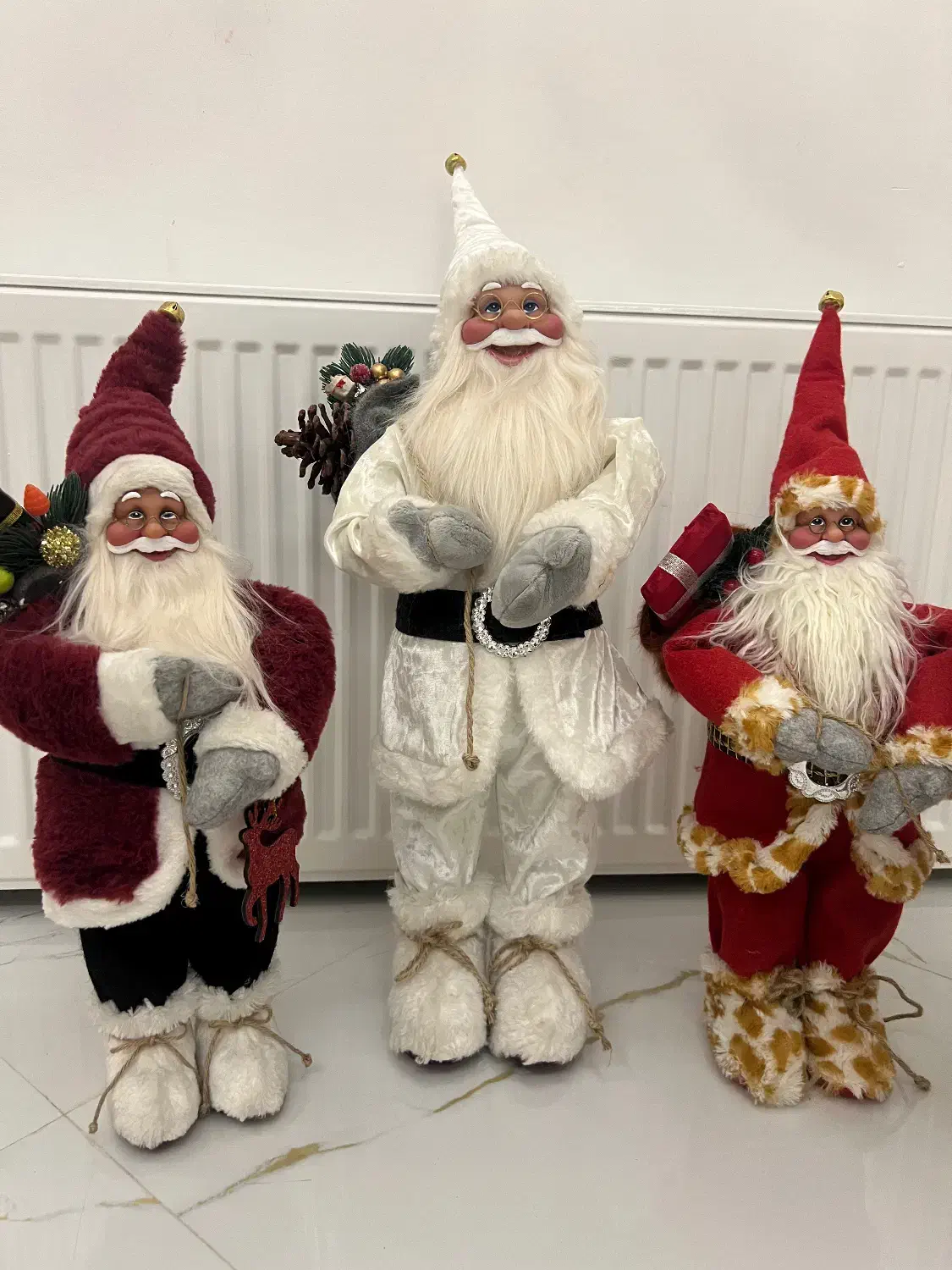 بابانویل|مجسمه، تندیس، ماکت|اسلامشهر, شهرک احمدیه|دیوار