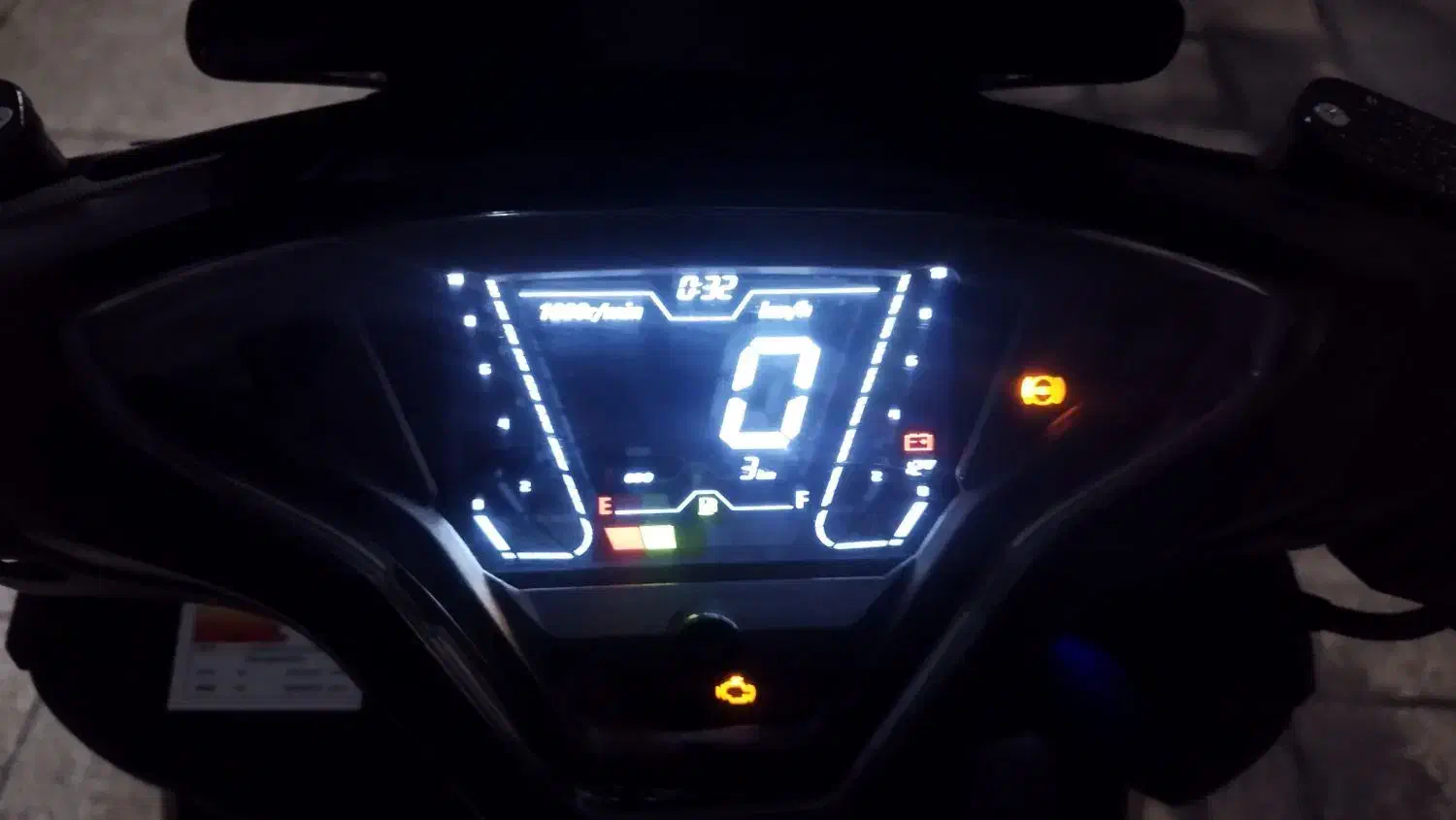 طرح ایروکس 180|موتورسیکلت|اسلام‌شهر, شهرک قائمیه|دیوار