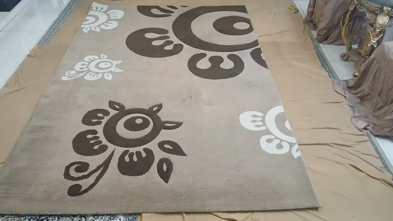 فرش ۶ متری|فرش|قرچک, میرزائی جنوبی|دیوار