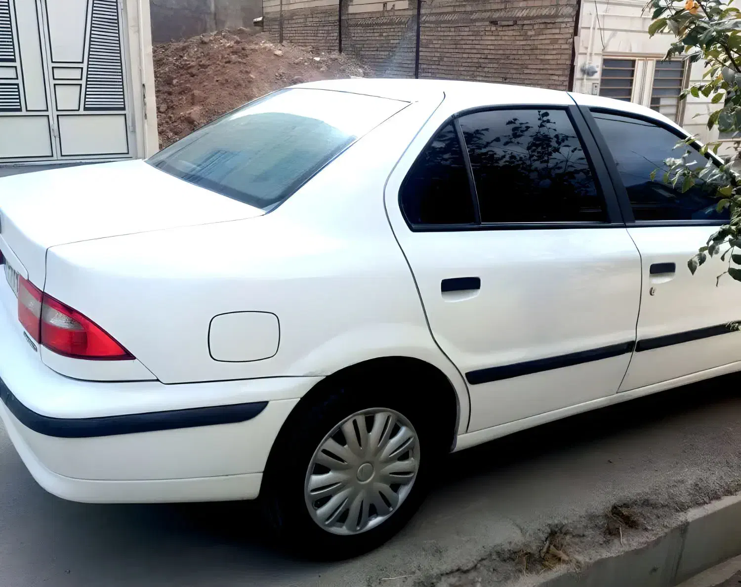 سمند|خودرو سواری و وانت|بروجرد, |دیوار