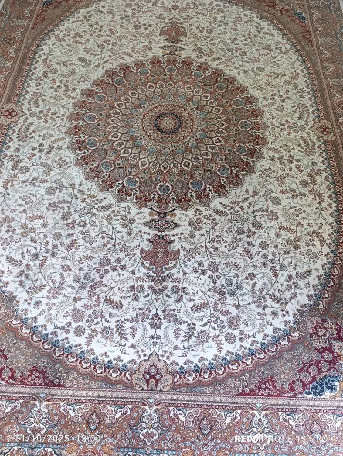 فرش ۷۰۰ شانه ۲۲۵۰ تراکم|فرش|شال, |دیوار