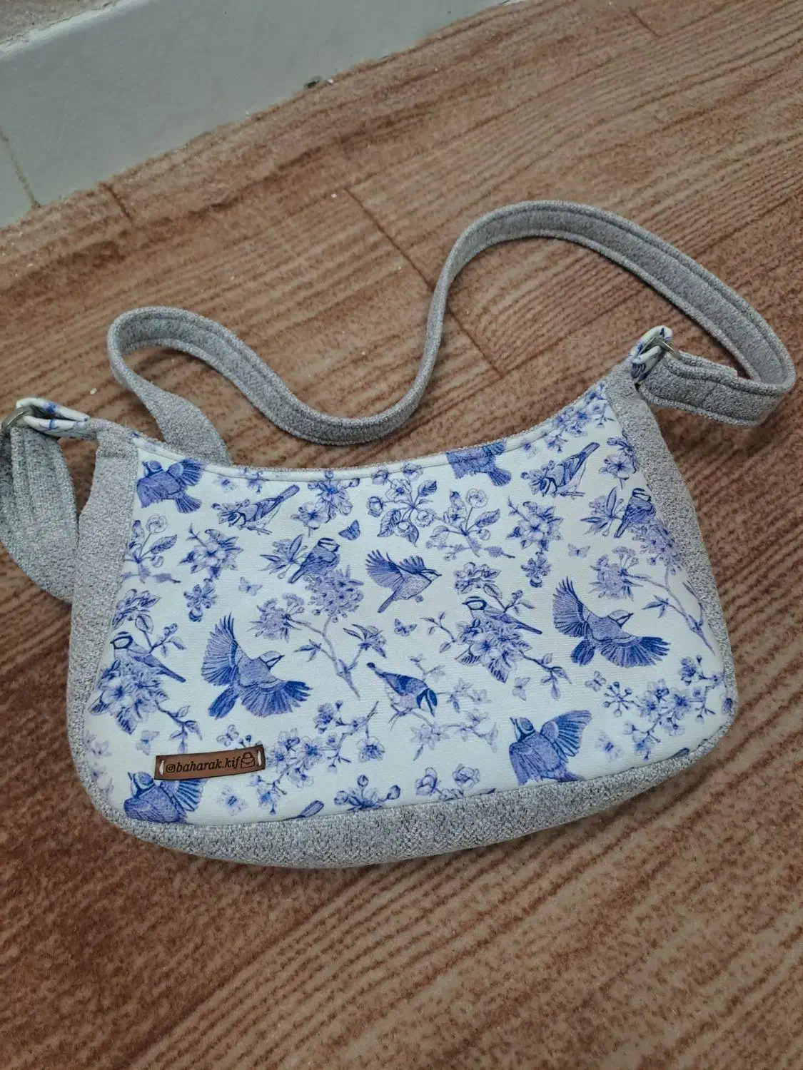 کیف دوشی و بگ|کیف، کفش، کمربند|لاهیجان, کوی خزر|دیوار