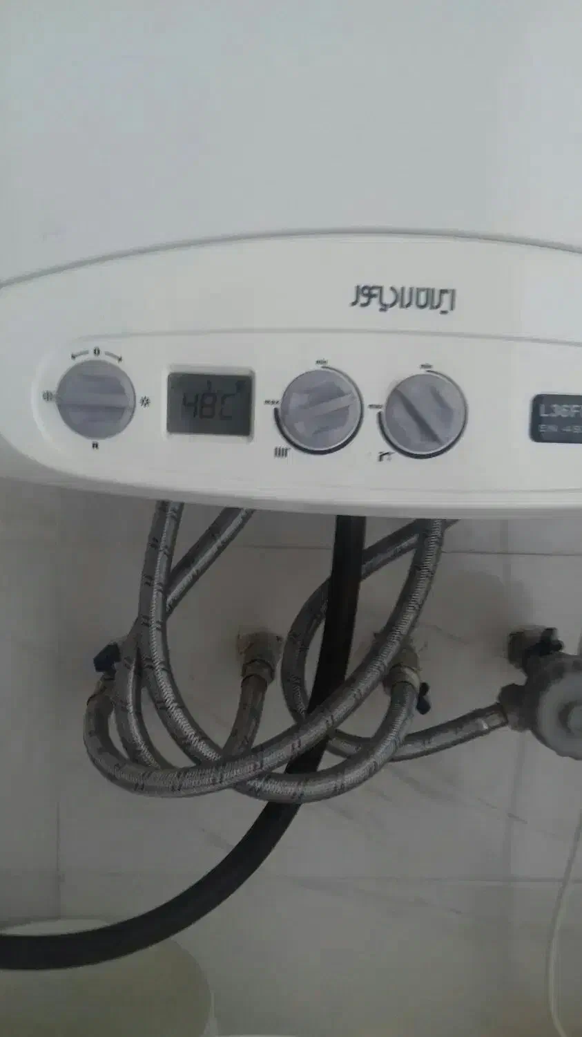 لوله کشی(سردوگرم )ادیاتور تعمیرپکیچ نصب پمپ و مخزن|خدمات پیشه و مهارت|محمدیه-قزوین, |دیوار