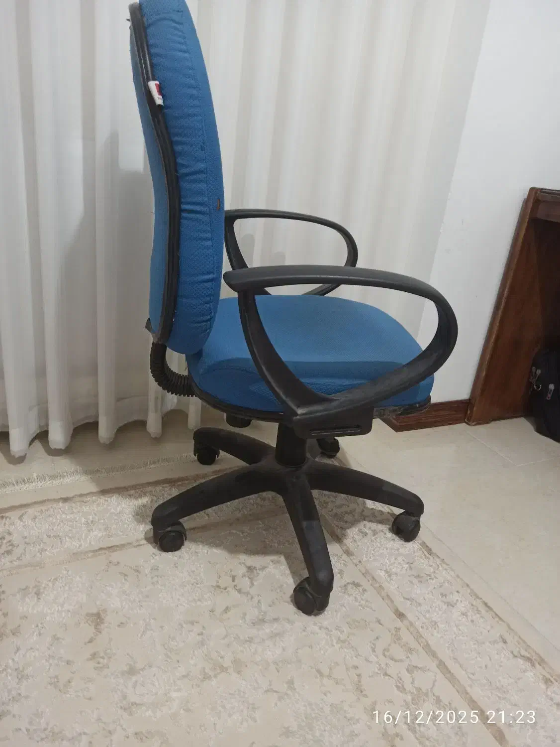 میز و صندلی|مبلمان اداری|زنجان, |دیوار