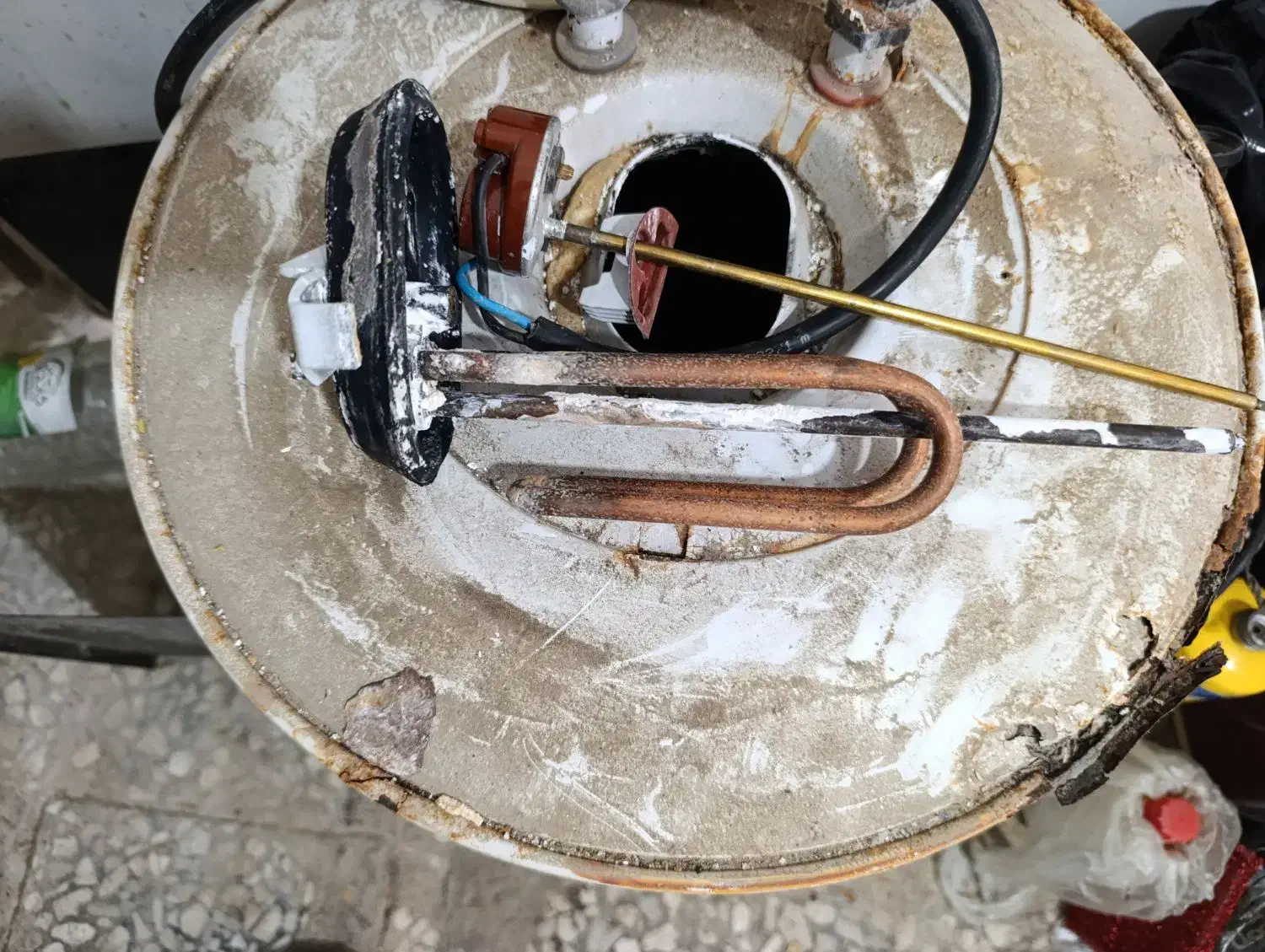 اجرای کار  آبگرمکن و لوله کشی صفرتاصد|خدمات پیشه و مهارت|بندرعباس, |دیوار