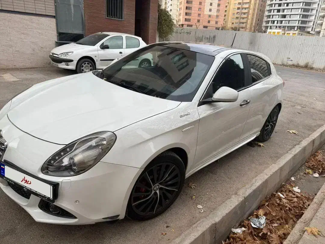 آلفارومئو جولیتا|خودرو سواری و وانت|شیراز, فرهنگ شهر|دیوار