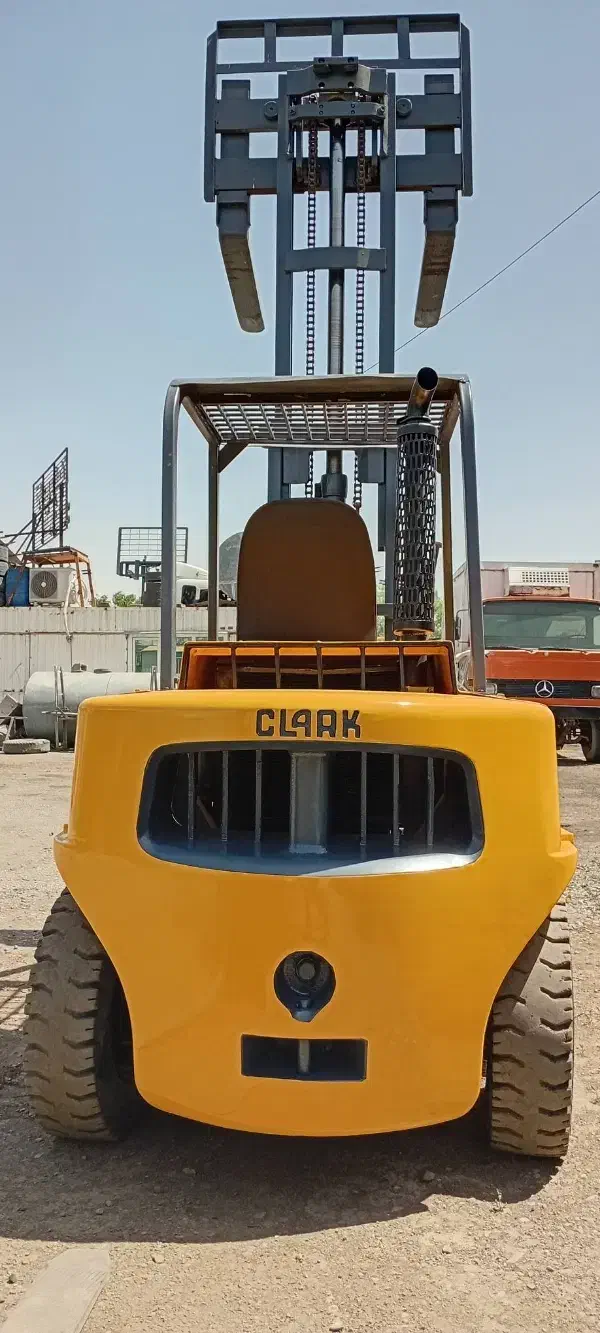 لیفتراک کلارک 4تن دیزل اتومات|خودرو سنگین|تهران, شهید رجایی|دیوار