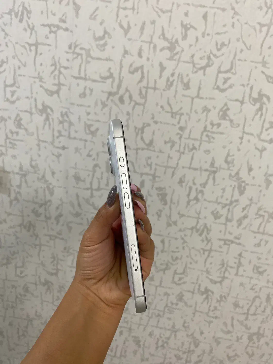 iPhone 16 نرمال|موبایل|بابل, |دیوار