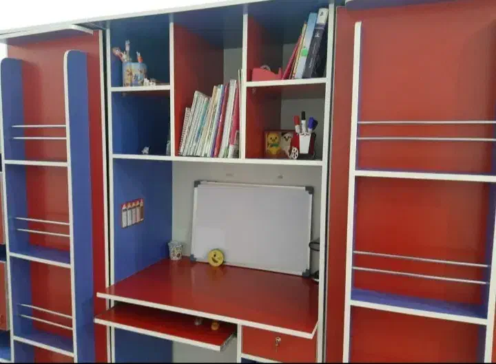 کمد کودک یا نوجوان،در حد نو و کاملا سالم|جاکفشی، کمد، دراور|اسلامشهر, مظفریه|دیوار