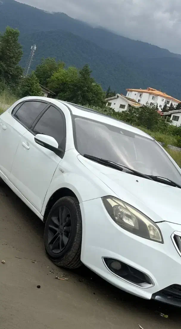 برلیانس۳۲۰اتومات|خودرو سواری و وانت|تهران, بلورسازی|دیوار