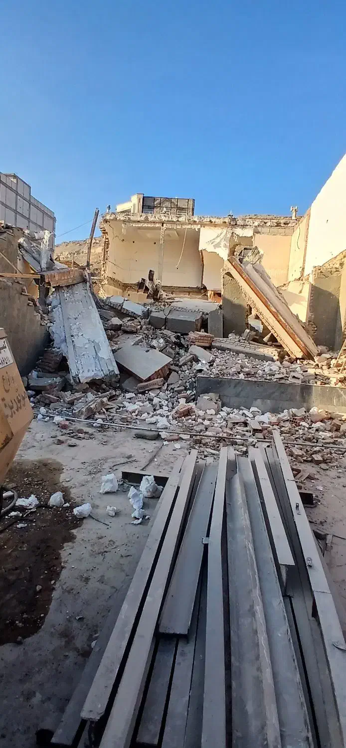 تخریب ساختمان و گود برداری|خدمات پیشه و مهارت|ماکو, |دیوار