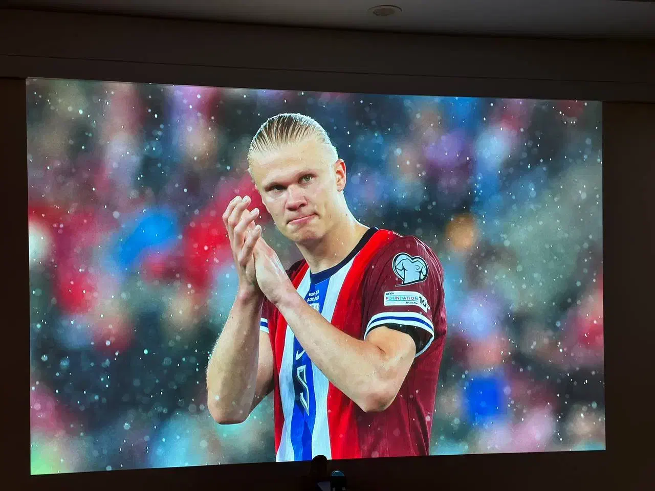 ویدیو پروژکتورهای وای فای داخلی اپسون|تلویزیون و پروژکتور|تهران, ونک|دیوار