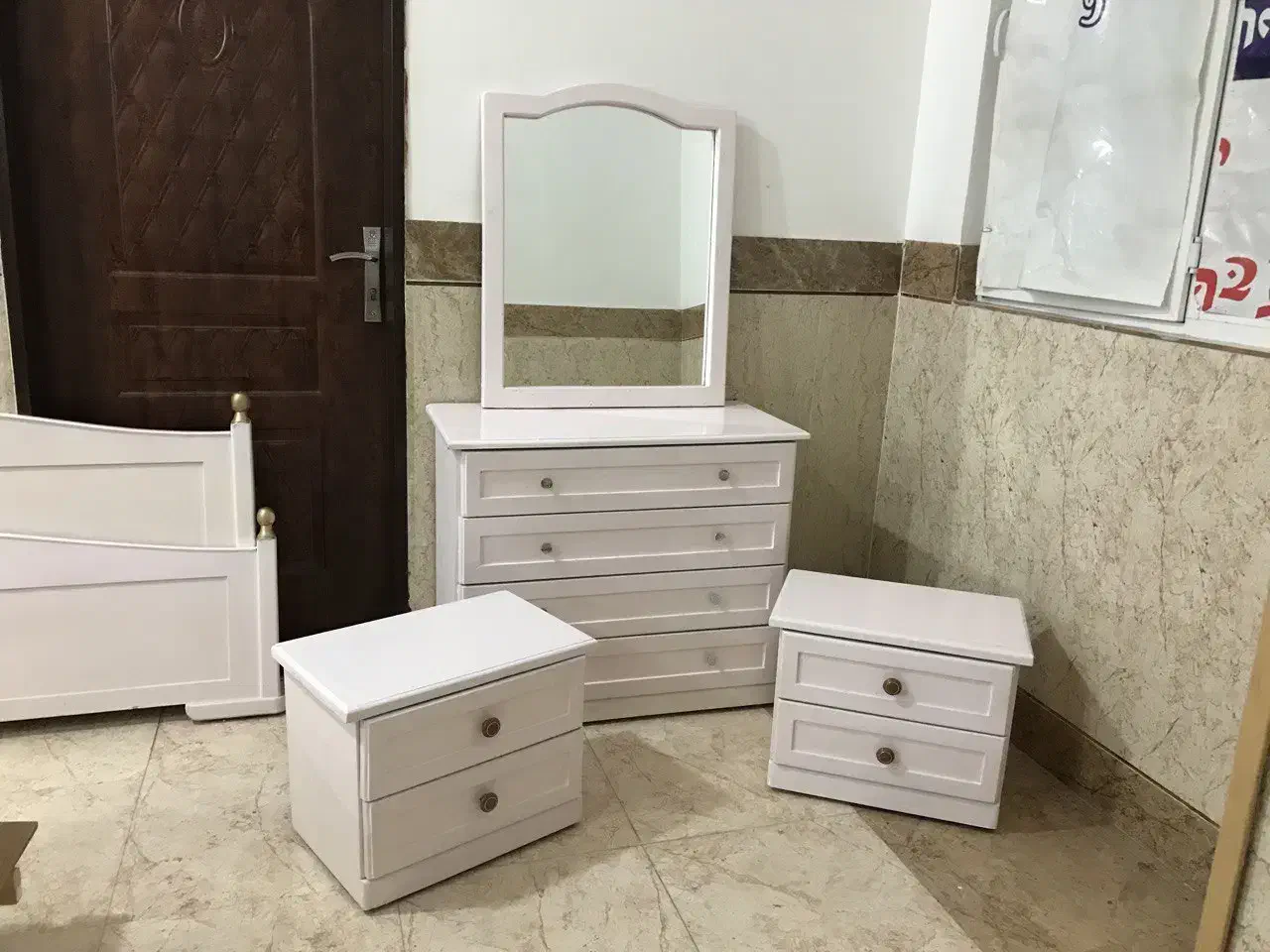 سرویس خواب دو نفره|تخت و سرویس خواب|زنجان, |دیوار