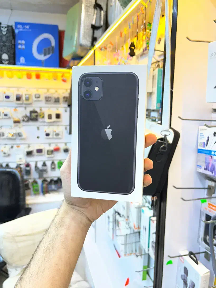 ایفون 11 (64g) تمیز|موبایل|اهواز, کوی باهنر|دیوار