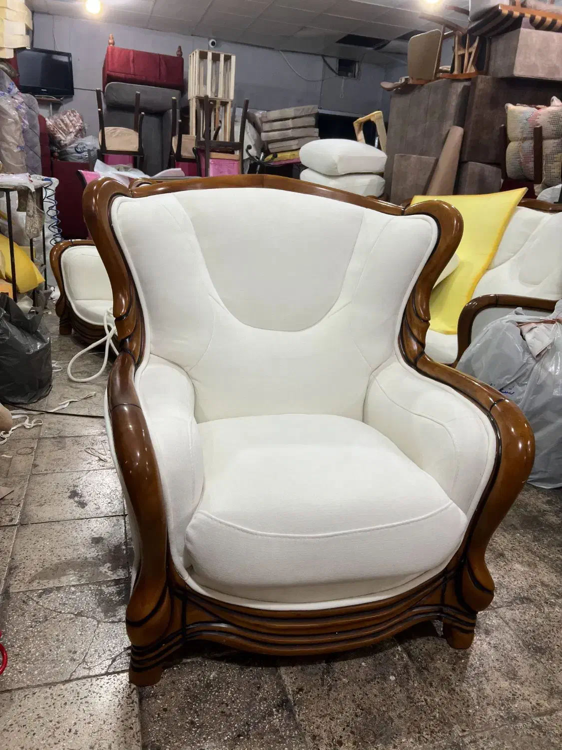 تعمیرات تخصصی مبلمان با ضمانت نامه کتبی ۵ ساله|خدمات پیشه و مهارت|تهران, پاسداران|دیوار