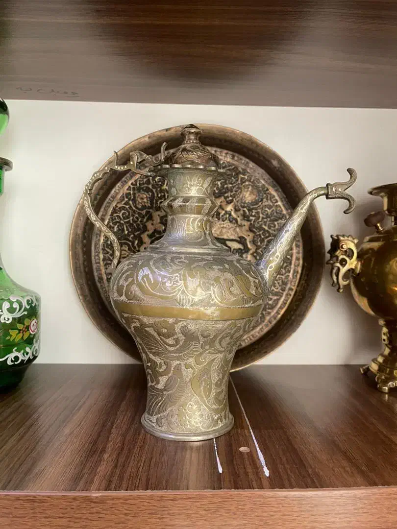 آفتابه برنجی زیبا کلکسیونی قدیمی|کلکسیون اشیاء عتیقه|اندیشه, شهرک صدف|دیوار