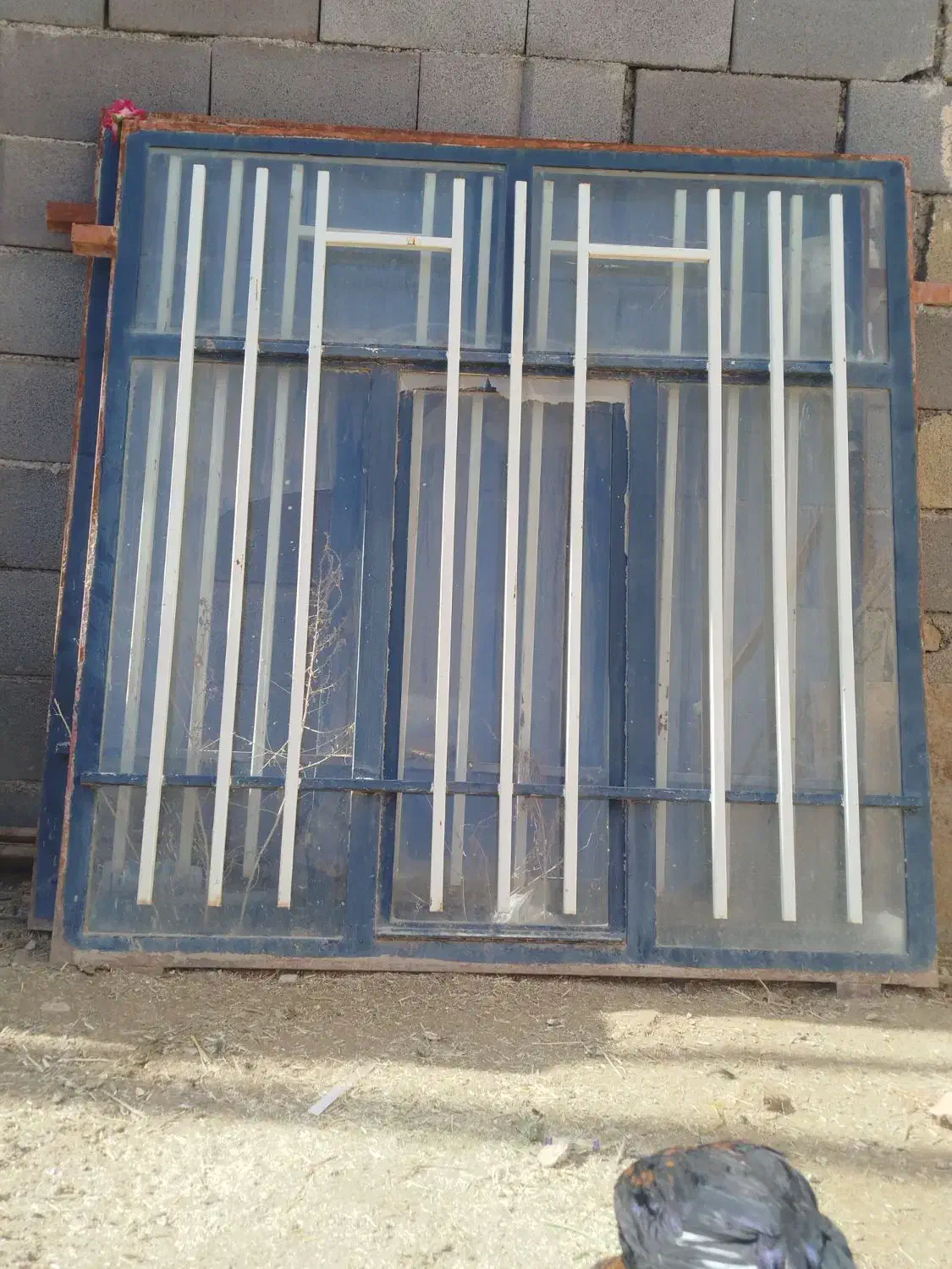 پنجره آهنی|مصالح و تجهیزات ساختمان|کبودرآهنگ, |دیوار