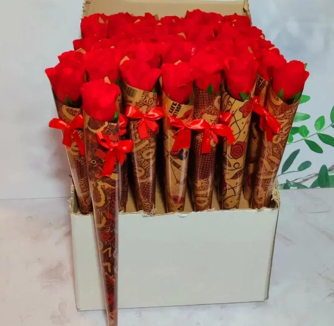 شاخه گل رز 49 عددی فقط شاخهایی 17 تومان|گل مصنوعی|آفتاب, |دیوار