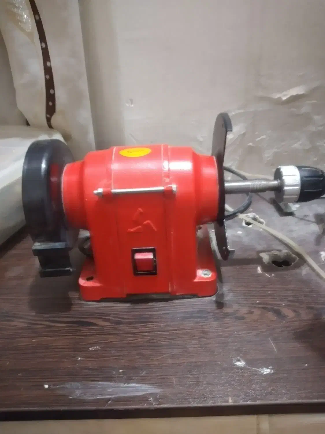 دستگاه سنگ تراشی رو میزی در حد نو|ماشینآلات صنعتی|شوش, |دیوار