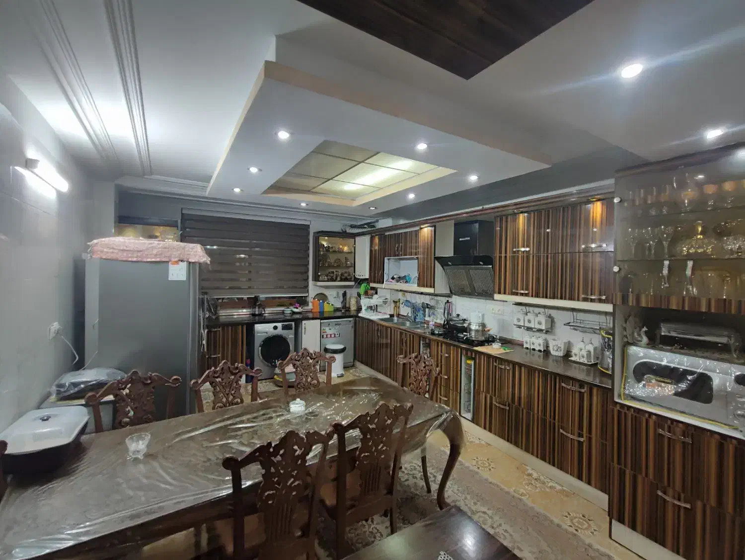 فروش تک واحد 330 متری مرکزی شهر لنگرود|فروش آپارتمان|لنگرود, |دیوار