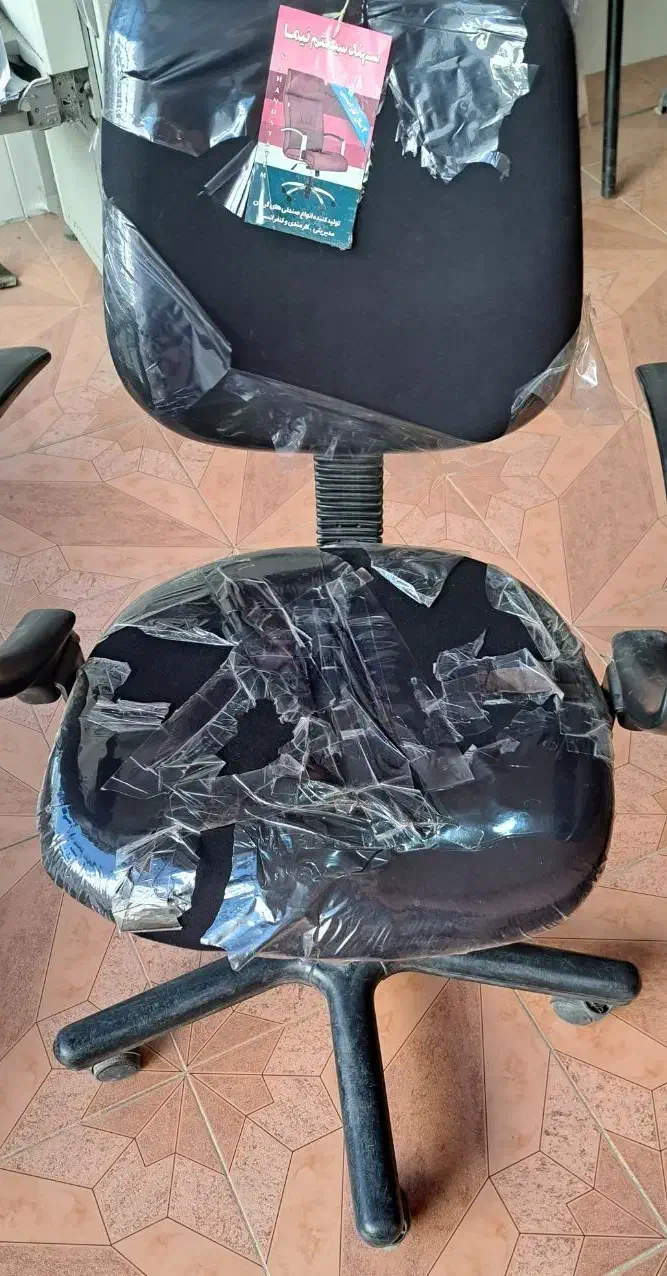 صندلی. جک دار|صندلی و نیمکت|میانه, |دیوار