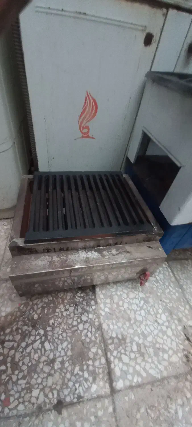 گاز سه شعله|اجاق گاز و لوازم برقی پختوپز|قم, نیروگاه|دیوار