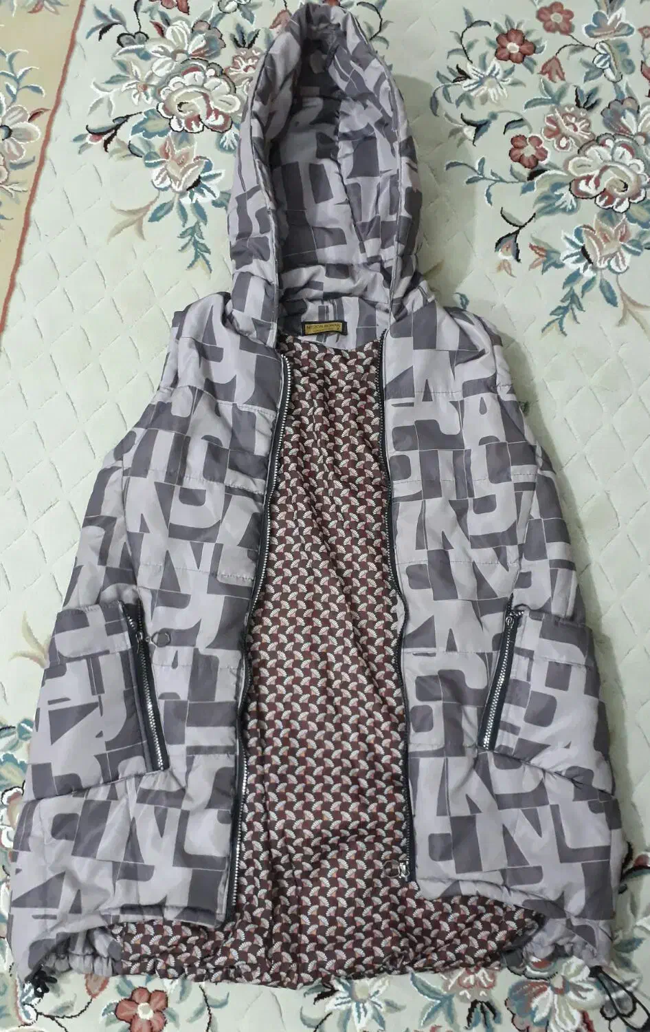 پافر|لباس|قوچان, |دیوار