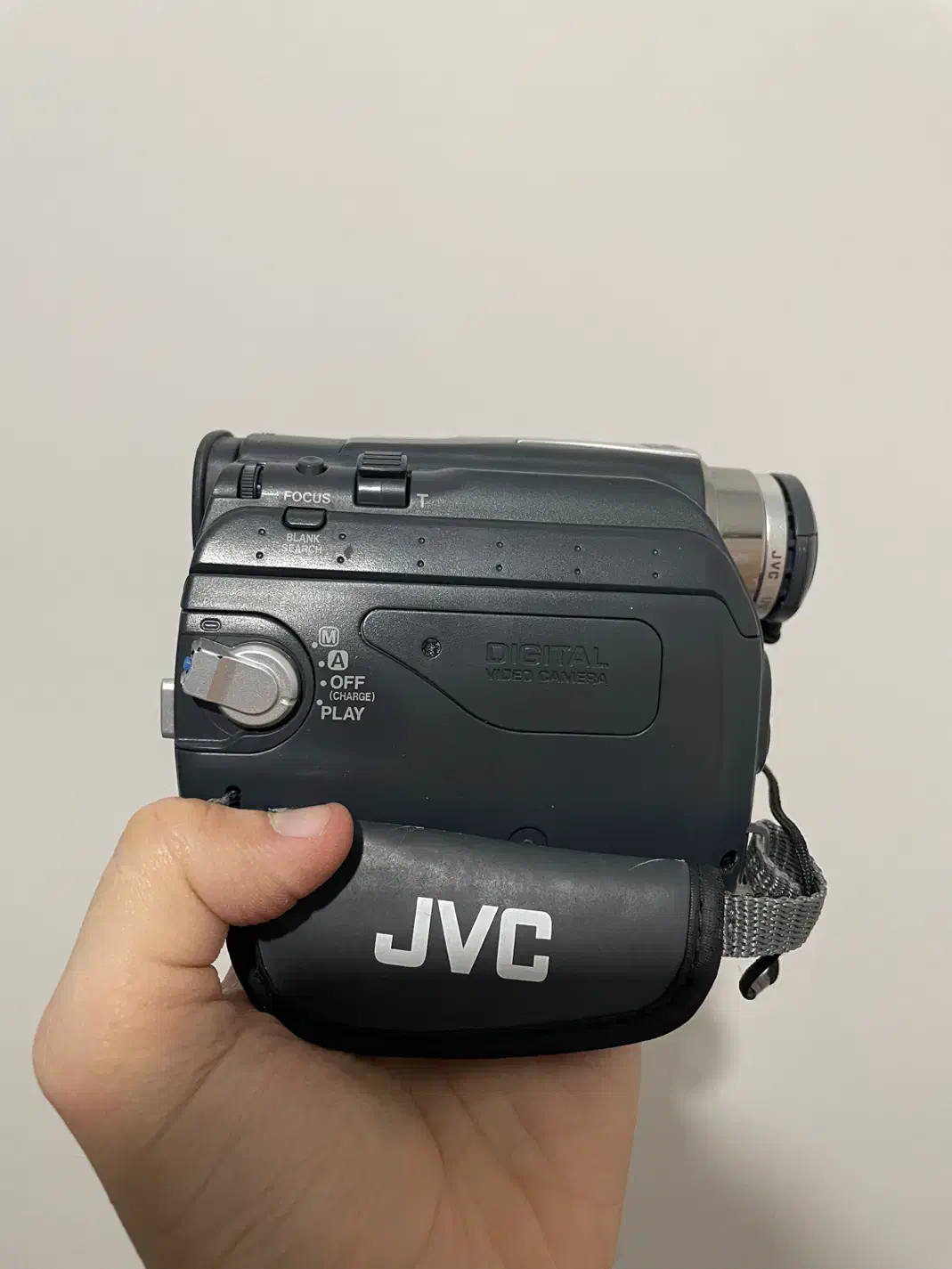 دوربین هندیکم jvc ژاپنی کاملا سالم|دوربین عکاسی و فیلم‌برداری|تهران, پونک|دیوار