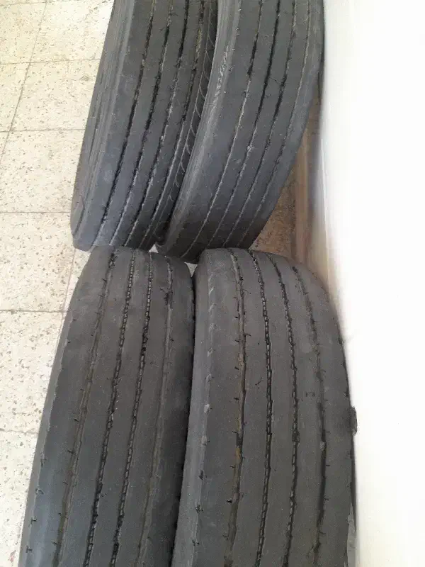 لاستیک تیوبلس خاور و ایسوزو|قطعات یدکی و لوازم جانبی|میناب, |دیوار