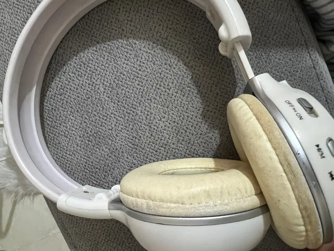 هدست/هدفون|پخشکننده همراه|شیراز, زرهی|دیوار