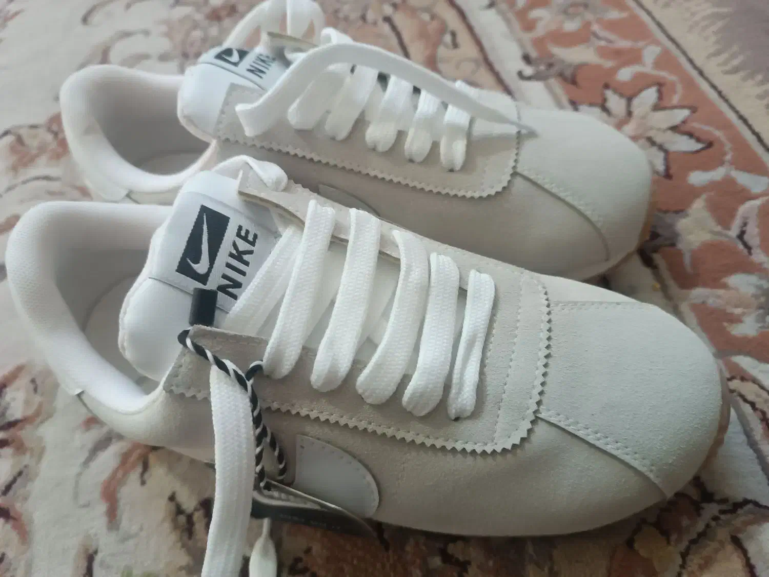 کتونی نیک خارجی نونو سایز 39جنس اصلی|کیف، کفش، کمربند|خرم‌آباد, |دیوار