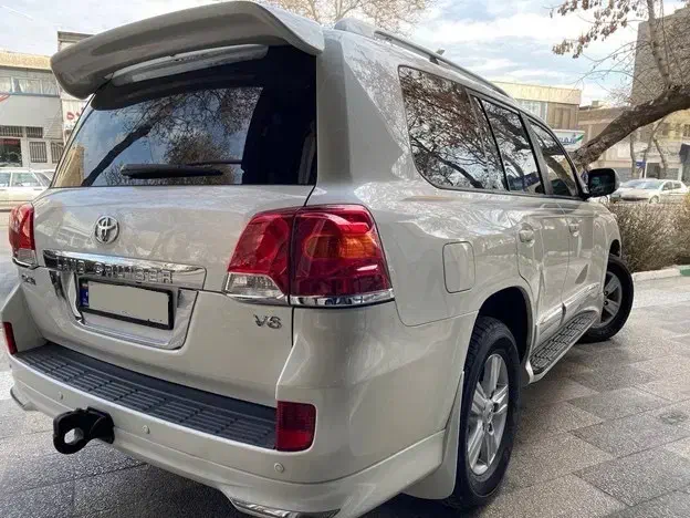 250متر آپارتمان معاوضه با لندکروز یا پورشه ماکان**|فروش آپارتمان|شیراز, شهرک ولیعصر|دیوار